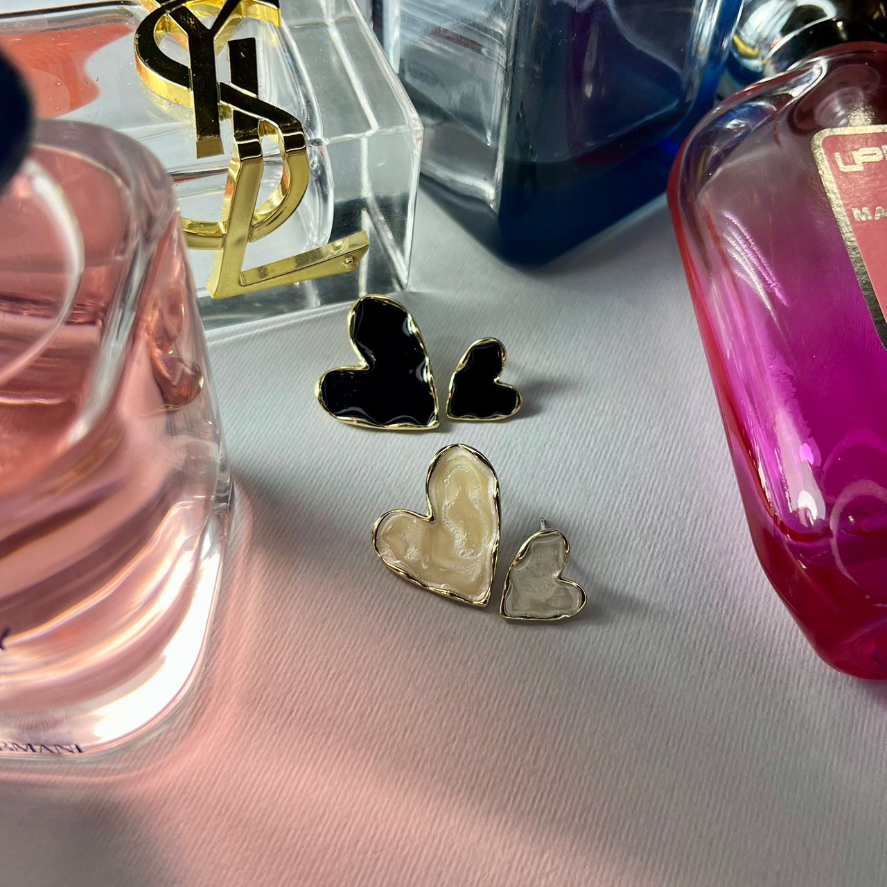 گوشواره میخی مدل قلب نا متقارن آبکاری کره ای