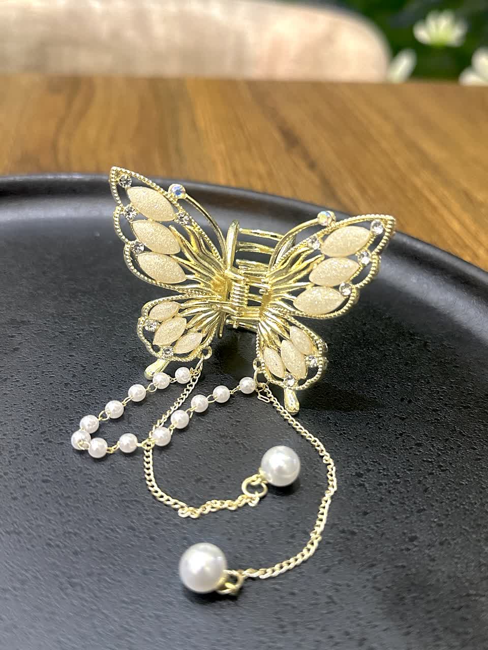 کلیپس فانتزی مدل پروانه آویزدار